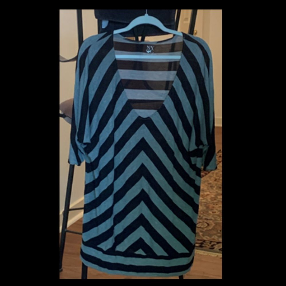 NY & Co Black and Grey V-Neck 3/4 Dolman Sleeve Tunic XL